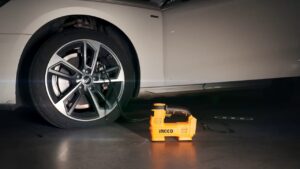 INGCO 20V CORDLESS AUTO AIR COMPRESSOR 160PSI CACLI2012 (BARE UNIT) thumbnail