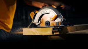 INGCO 20V BRUSHLESS CIRCULAR SAW 185MM 1X5.0AH + CHARGER CSLI18513 thumbnail