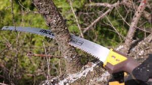 INGCO FAST CUT PURNING SAW W/SHEATH 330MM HPS3306 thumbnail